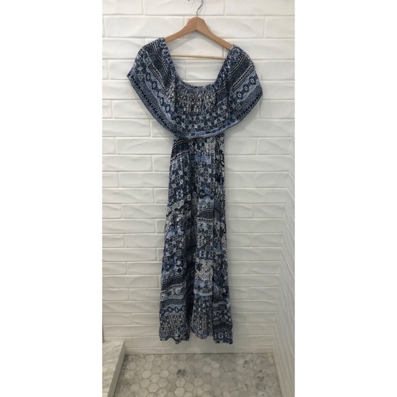 FRANCESCAS JADEN PAISLEY RUFFLE MAXI DRESS - Picture 5 of 9